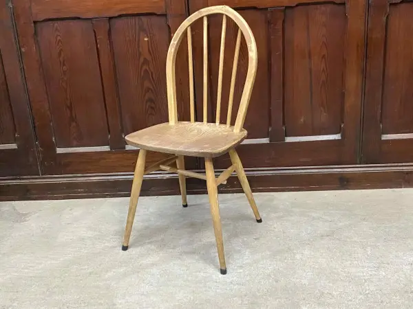 フープバックチェア｜ブナ材・エルム材・1960年代 ミッドセンチュリーの名作椅子 ERCOL（アーコール）