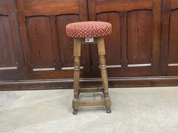 バースツール 4