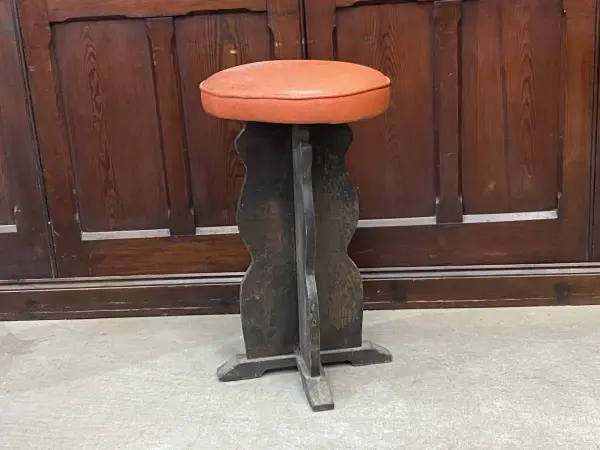バースツール