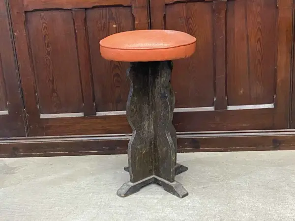 バースツール 4