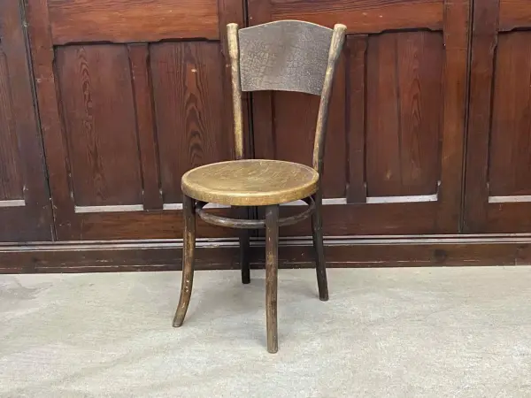 ベントウッドチェア｜ブナ材・1930年代 曲木の元祖 THONET（トーネット） 1