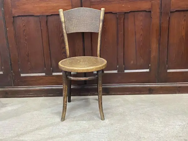 ベントウッドチェア｜ブナ材・1930年代 曲木の元祖 THONET（トーネット） 2