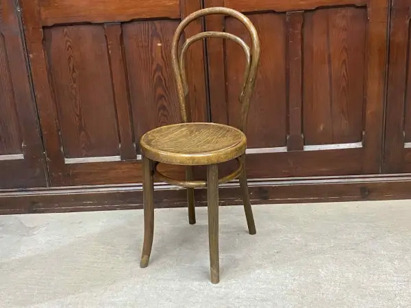 ベントウッドチェア｜ブナ材・1930年代 曲木の元祖 THONET（トーネット）