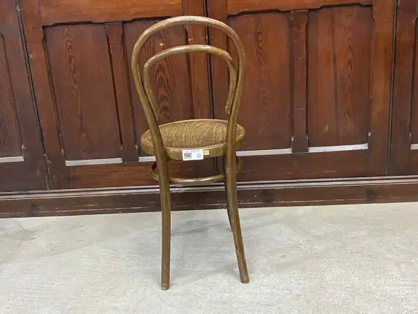 ベントウッドチェア｜ブナ材・1930年代 曲木の元祖 THONET（トーネット） 4