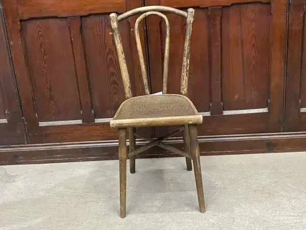 ベントウッドチェア｜ブナ材・1930年代 曲木の名品 THONET（トーネット） 2