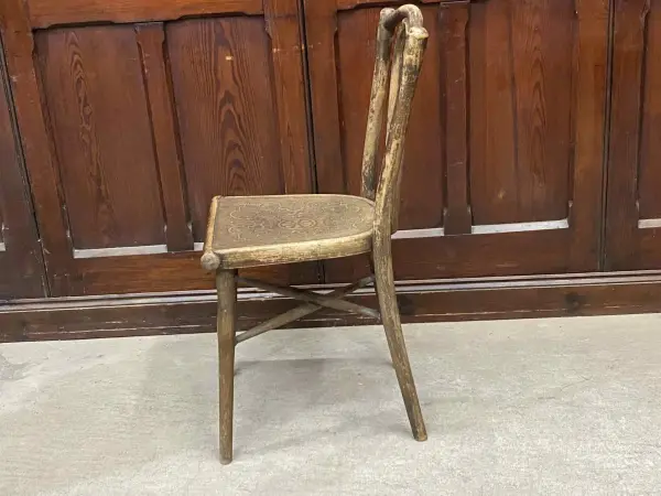 ベントウッドチェア｜ブナ材・1930年代 曲木の名品 THONET（トーネット） 3