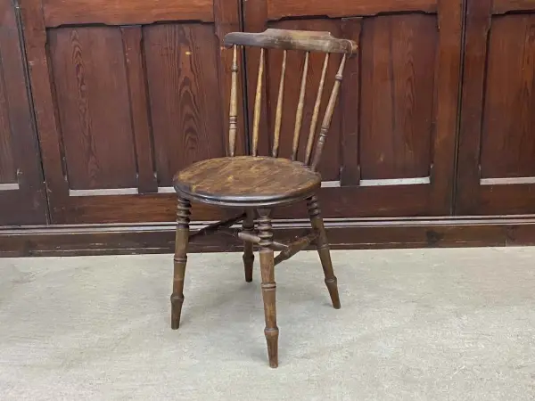 アイベックスチェア｜マホガニー材・1880年代 上品なアクセント 1