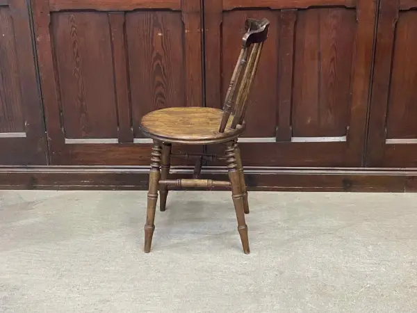 アイベックスチェア｜マホガニー材・1880年代 上品なアクセント 3