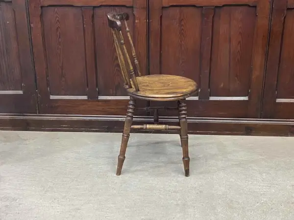 アイベックスチェア｜マホガニー材・1880年代 上品なアクセント 5