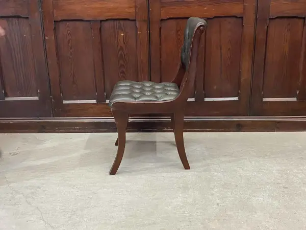 チェスターフィールドチェア｜マホガニー材・1880年代 風格ある逸品 3
