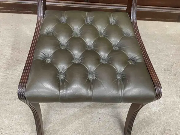 チェスターフィールドチェア｜マホガニー材・1880年代 風格ある逸品 6