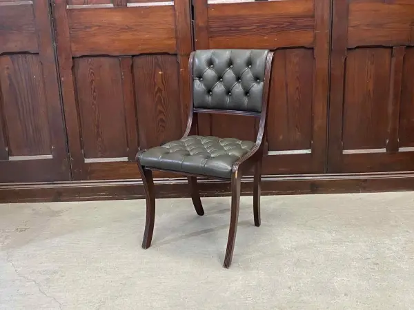 チェスターフィールドチェア｜マホガニー材・1880年代 格式ある逸品 1