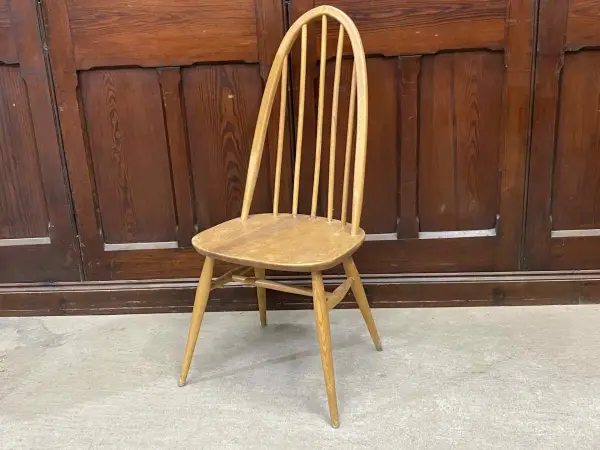 クエーカーチェア｜ブナ材・エルム材・1960年代 ゆったり座れる一脚 ERCOL（アーコール）