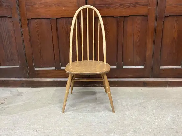クエーカーチェア｜ブナ材・エルム材・1960年代 ゆったり座れる一脚 ERCOL（アーコール） 2