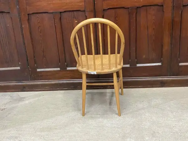 フープバックチェア｜ブナ材・エルム材・1960年代 スポークバックの名作 ERCOL（アーコール） 4