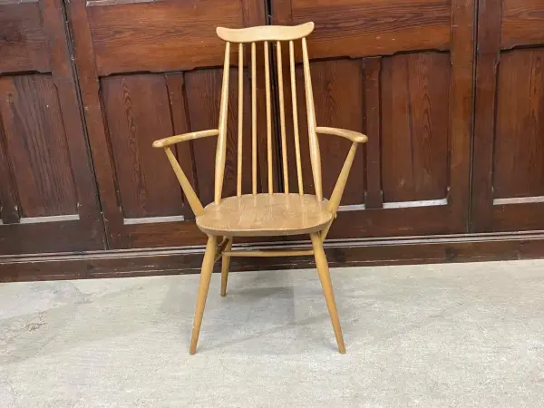 ゴールドスミス アームチェア｜ブナ材・エルム材・1960年代 ハイバックの名作アームチェア ERCOL（アーコール） 2