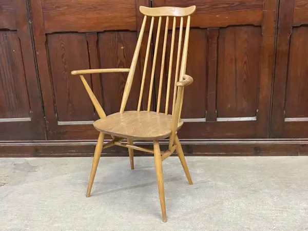 ゴールドスミス アームチェア｜ブナ材・エルム材・1960年代 ハイバックの名作アームチェア ERCOL（アーコール） 1