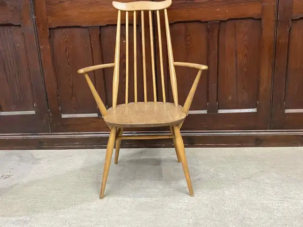 ゴールドスミス アームチェア｜ブナ材・エルム材・1960年代 ハイバックの名作アームチェア ERCOL（アーコール） 2