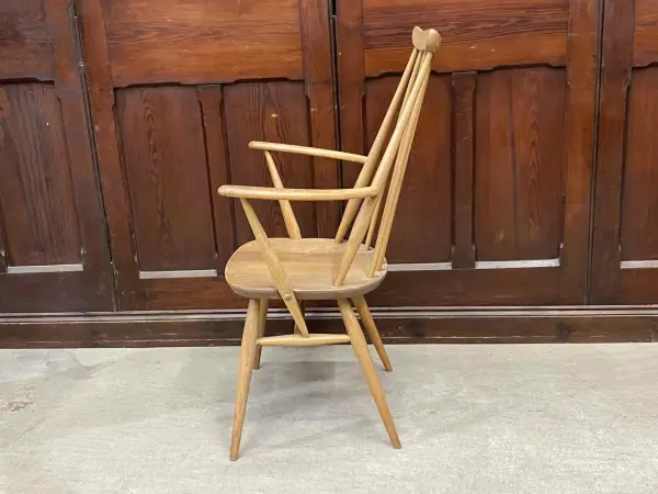 ゴールドスミス アームチェア｜ブナ材・エルム材・1960年代 ハイバックの名作アームチェア ERCOL（アーコール） 3