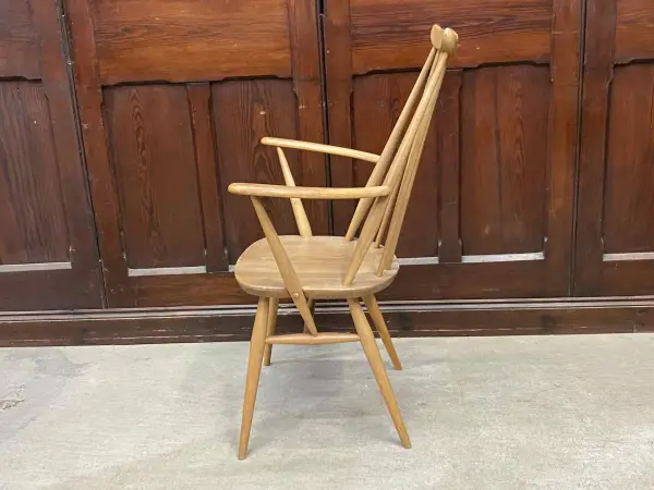 ゴールドスミス アームチェア｜ブナ材・エルム材・1960年代 ハイバックの名作アームチェア ERCOL（アーコール） 3